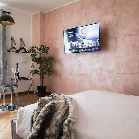Pink Intimate Jacuzzi Suite Trastevere - Top Collection ローマ エクステリア 写真